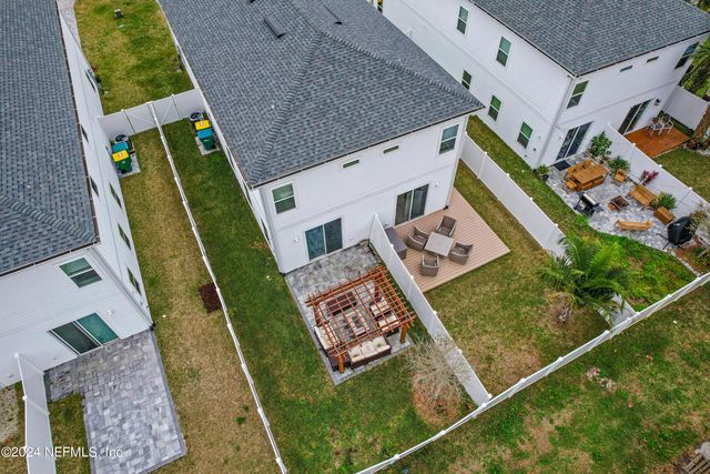 807 7TH Avenue S, Jacksonville Beach, FL 32250