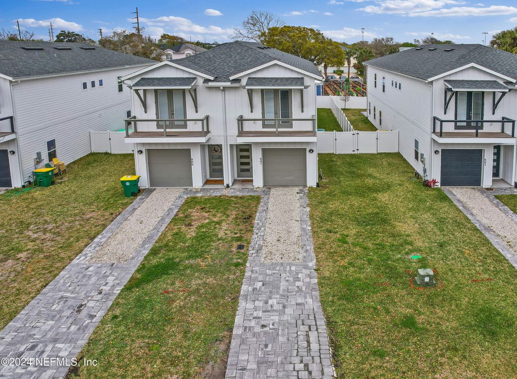 807 7TH Avenue S, Jacksonville Beach, FL 32250
