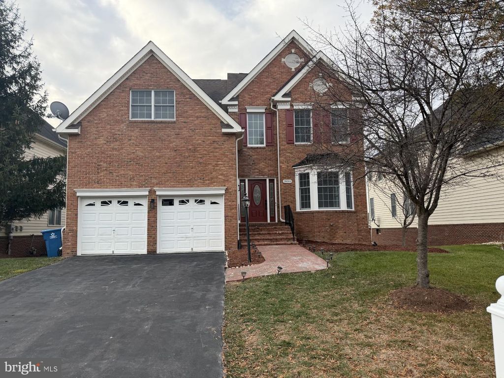 20385 MEDALIST DR, Ashburn, VA 20147