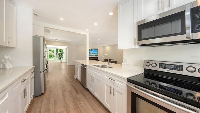 2465 FOSTER LANE, Sarasota, FL 34239