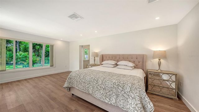 2465 FOSTER LANE, Sarasota, FL 34239