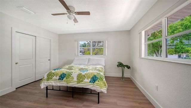 2465 FOSTER LANE, Sarasota, FL 34239