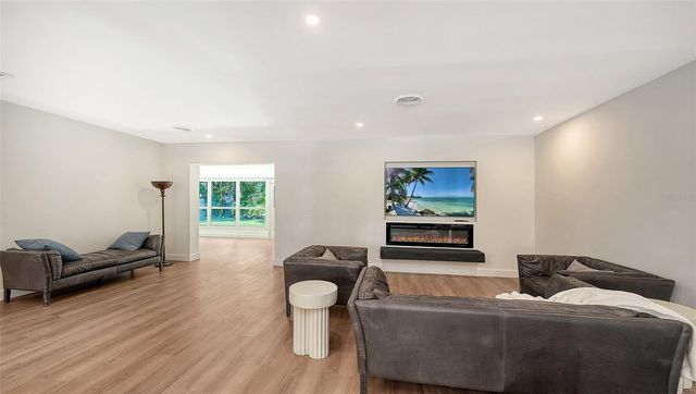 2465 FOSTER LANE, Sarasota, FL 34239