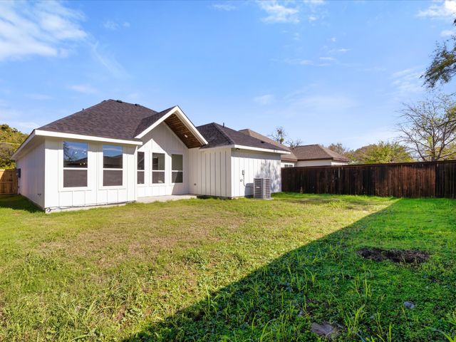 5048 Cottey Street, Fort Worth, TX 76105