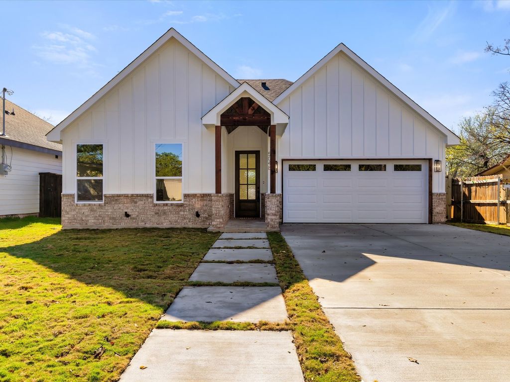 5048 Cottey Street, Fort Worth, TX 76105