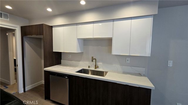 7250 Franklin, Los Angeles, CA 90046