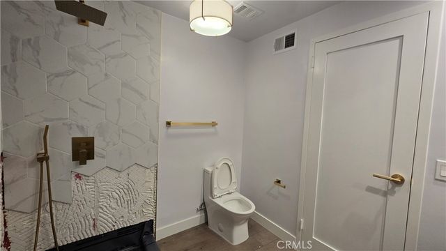 7250 Franklin, Los Angeles, CA 90046