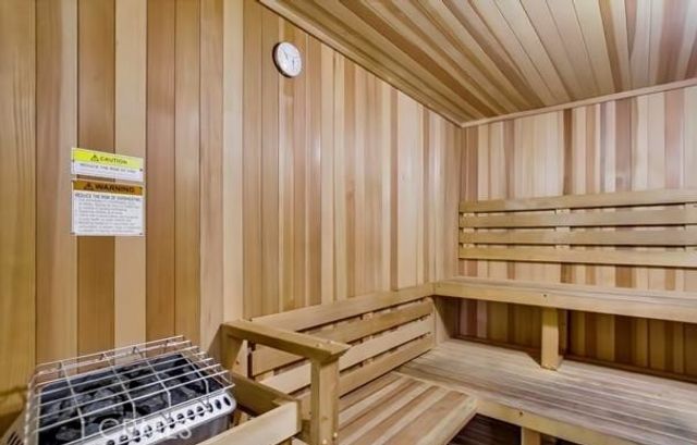 7250 Franklin, Los Angeles, CA 90046