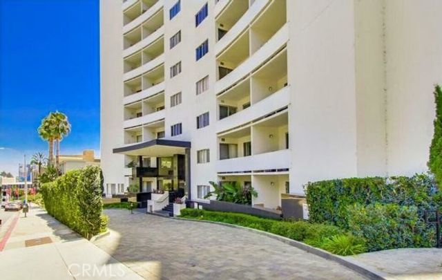 7250 Franklin, Los Angeles, CA 90046