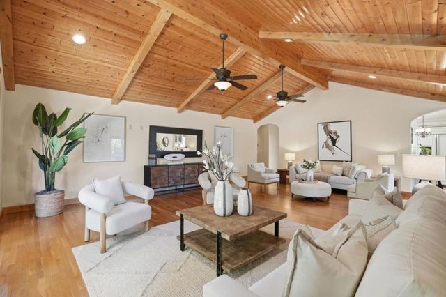 17660 Vineland Avenue, Monte Sereno, CA 95030