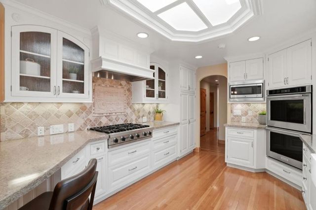 17660 Vineland Avenue, Monte Sereno, CA 95030