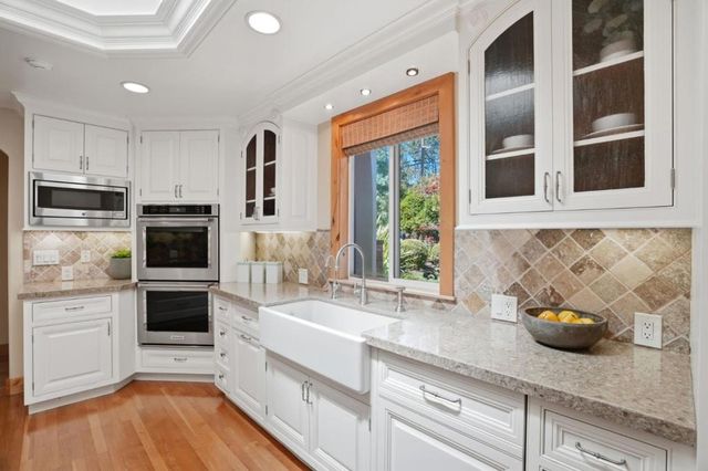 17660 Vineland Avenue, Monte Sereno, CA 95030