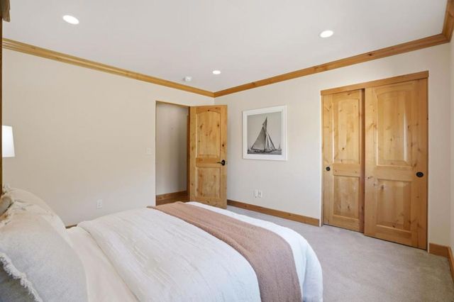 17660 Vineland Avenue, Monte Sereno, CA 95030