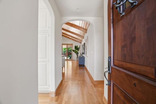 17660 Vineland Avenue, Monte Sereno, CA 95030