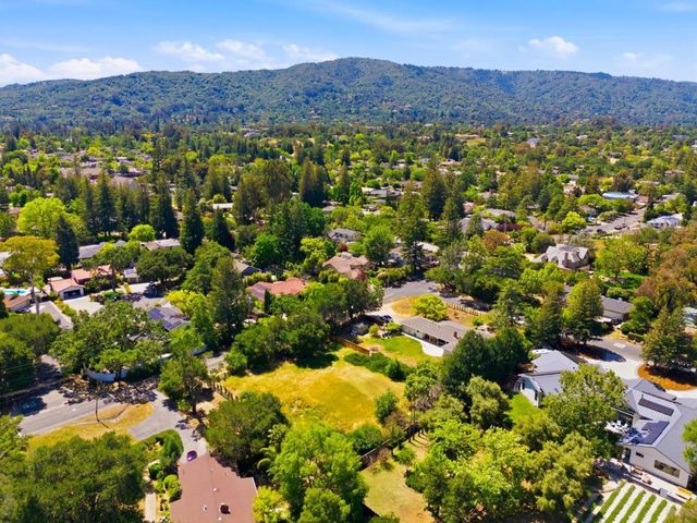 17660 Vineland Avenue, Monte Sereno, CA 95030