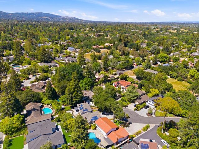 17660 Vineland Avenue, Monte Sereno, CA 95030
