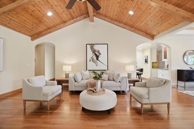 17660 Vineland Avenue, Monte Sereno, CA 95030