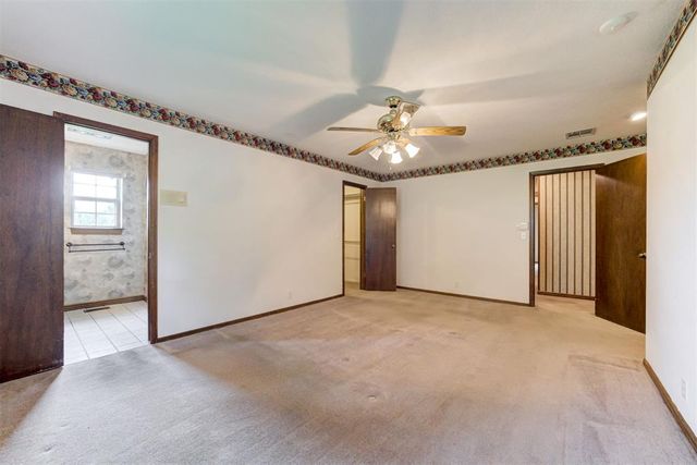 5812 Parkhurst Road, Edmond, OK 73034