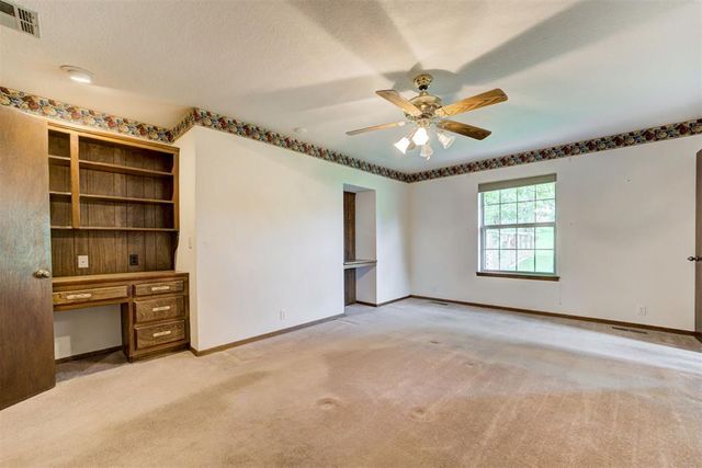 5812 Parkhurst Road, Edmond, OK 73034