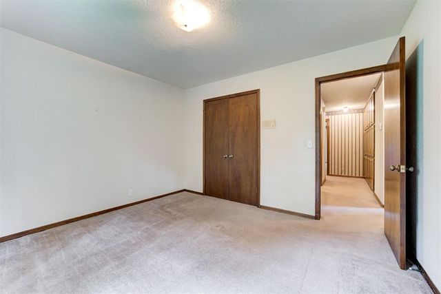 5812 Parkhurst Road, Edmond, OK 73034