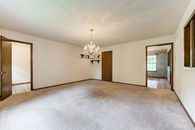 5812 Parkhurst Road, Edmond, OK 73034