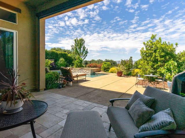 1038 Hogarth Way, El Dorado Hills, CA 95762