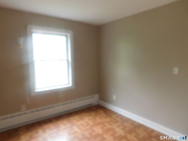 45 Oakview Circle 203, Bridgeport, CT 06604