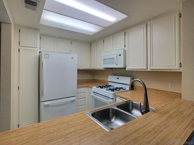 2962 Alanwood Ct., Spring Valley, CA 91978