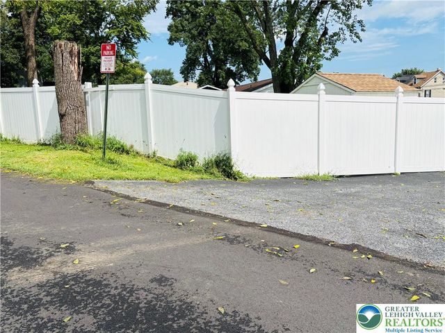 942 South Front Street, Allentown City, PA 18103