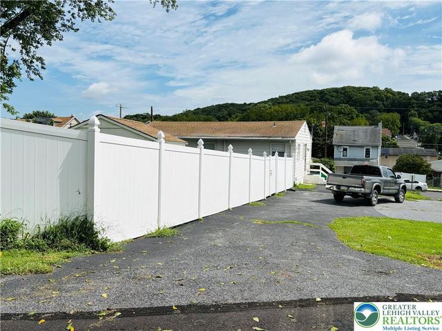942 South Front Street, Allentown City, PA 18103