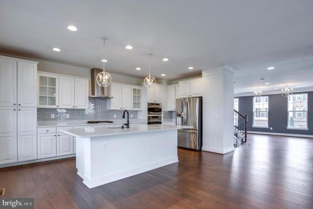 42610 BECKETT TER, Ashburn, VA 20148