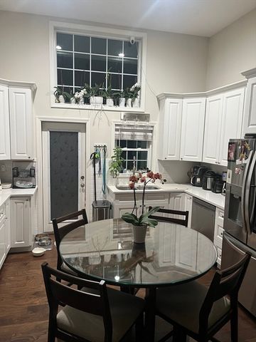 41 Jean St, Acushnet, MA 02743