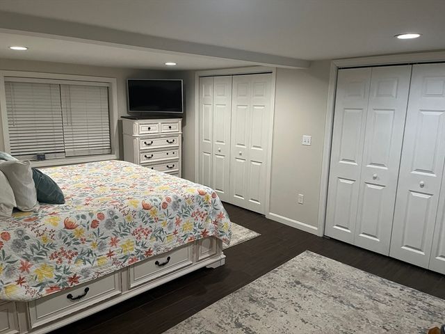 41 Jean St, Acushnet, MA 02743