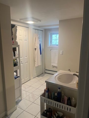 41 Jean St, Acushnet, MA 02743