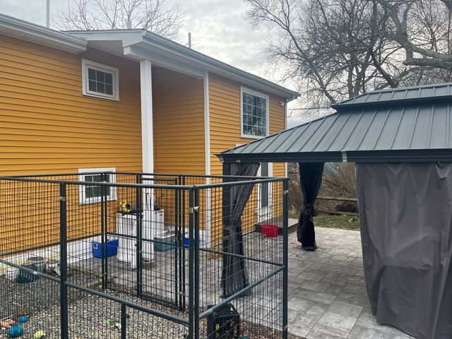 41 Jean St, Acushnet, MA 02743