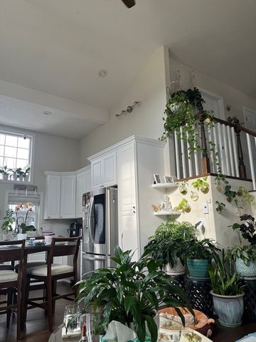 41 Jean St, Acushnet, MA 02743