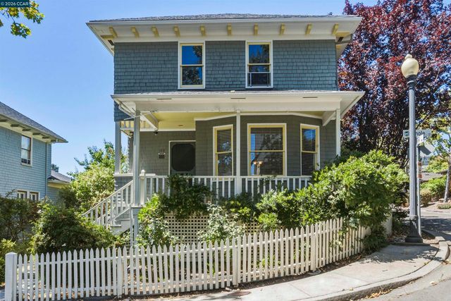 133 Pinole St, Hercules, CA 94547