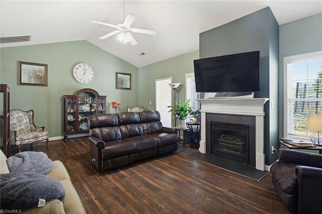 104 Water Mill Road, Kernersville, NC 27284