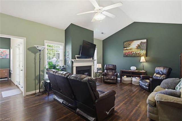 104 Water Mill Road, Kernersville, NC 27284