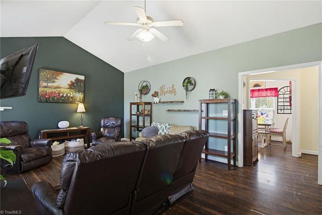 104 Water Mill Road, Kernersville, NC 27284