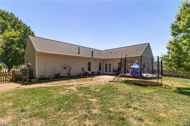 104 Water Mill Road, Kernersville, NC 27284