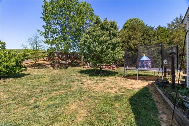 104 Water Mill Road, Kernersville, NC 27284