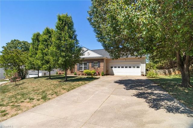104 Water Mill Road, Kernersville, NC 27284