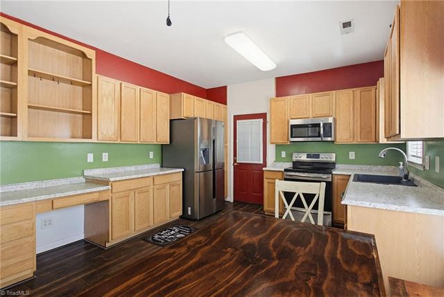 104 Water Mill Road, Kernersville, NC 27284