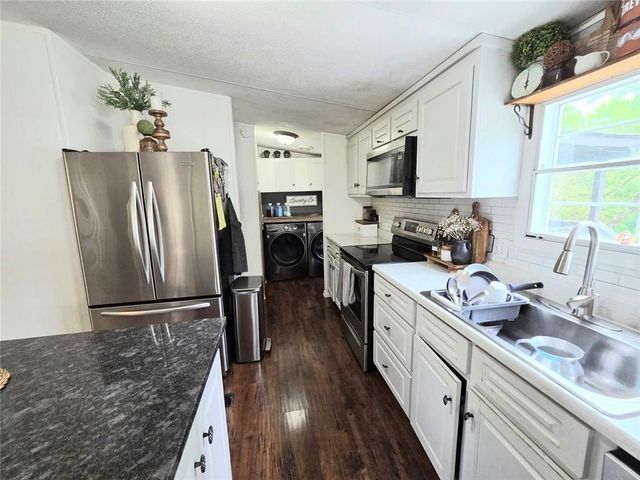 4855 Peachtree Drive, Buford, GA 30518