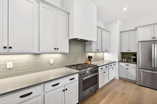 1218 Pillow Street, Nashville, TN 37203