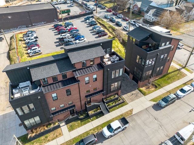 1218 Pillow Street, Nashville, TN 37203
