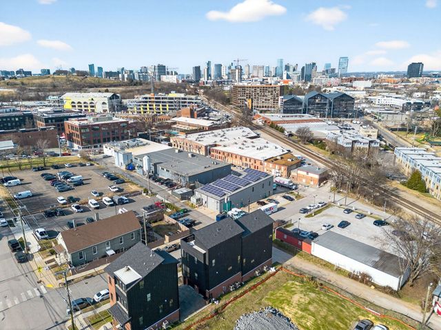1218 Pillow Street, Nashville, TN 37203