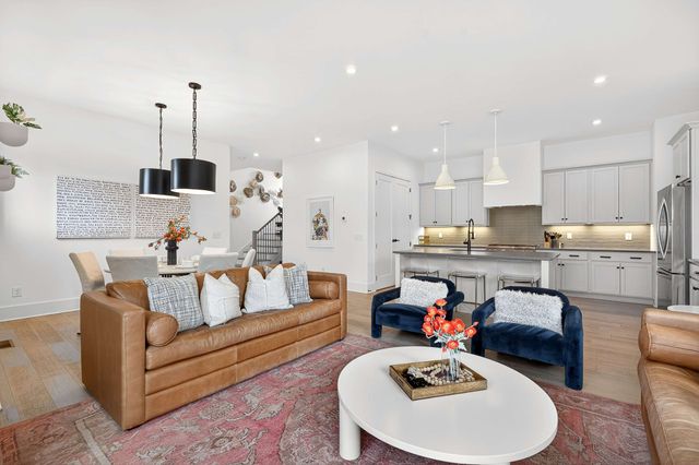 1218 Pillow Street, Nashville, TN 37203
