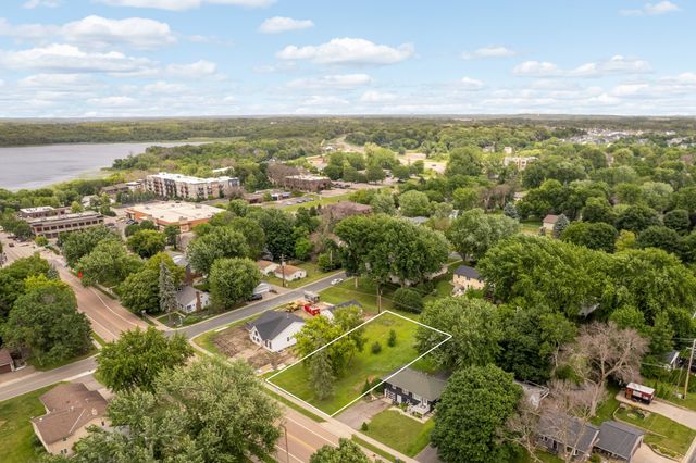 8115 Victoria Drive, Victoria, MN 55386